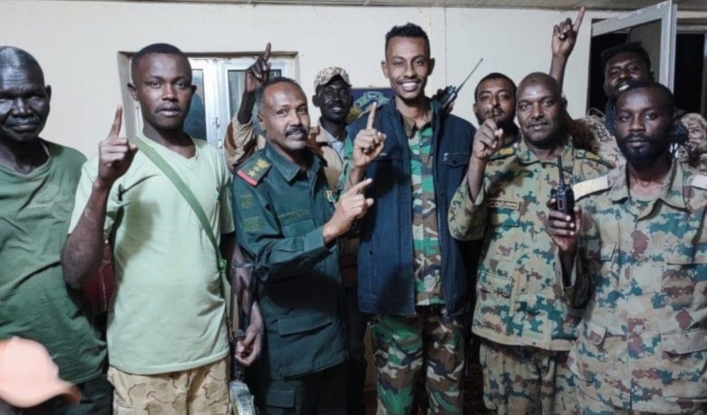 أعلن مقاتلون ينتمون إلى «الحركة الإسلامية» تأييدهم لإيران ودعمهم لها (من الويب)