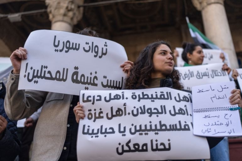يرى سوريون أن الحرب فرصة وجودية للخلاص من الشر الإسرائيلي (من الويب)
