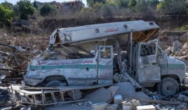 أصبح المسعفون هدفاً للعدو الذي يلاحقهم من دون هوادة (من الويب)