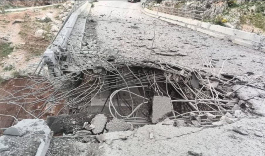 دعت الوزارة المواطنين إلى عدم المجازفة باستخدام أي معبر غير رسمي (من الويب)