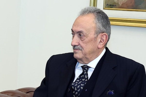 السفير اللبناني سيمون كرم في القصر الجمهوري (القصر الجمهوري)
