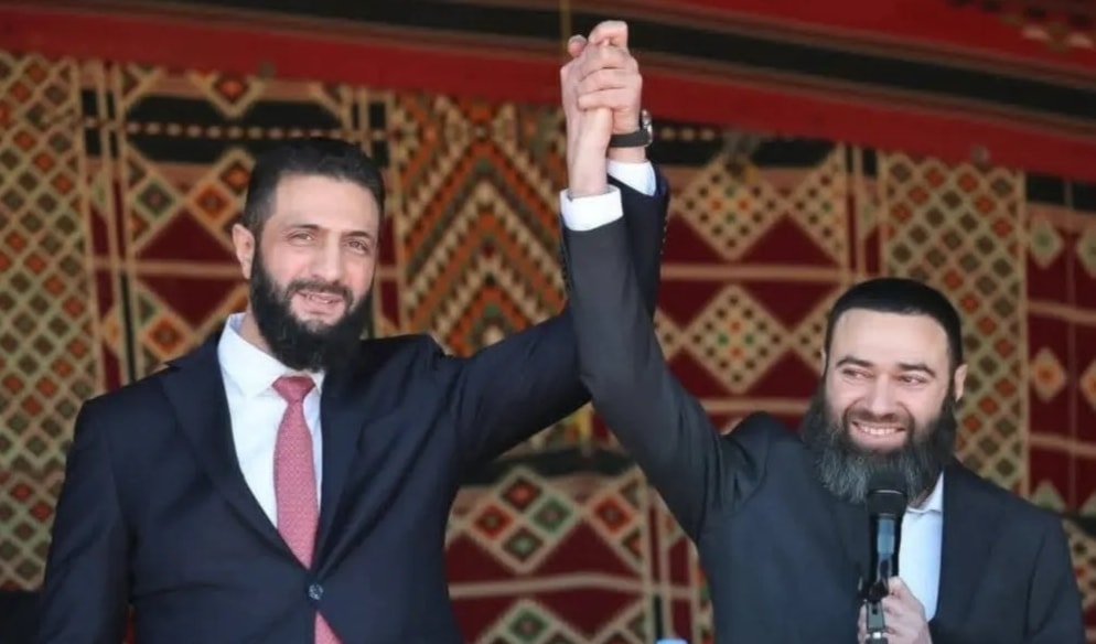 قام الشرع باستقبال بويضاني في دمشق، قبل أن ينتقل معه إلى دوما، حيث أقام فصيل «جيش الإسلام» خيمة احتفالية (من الويب)