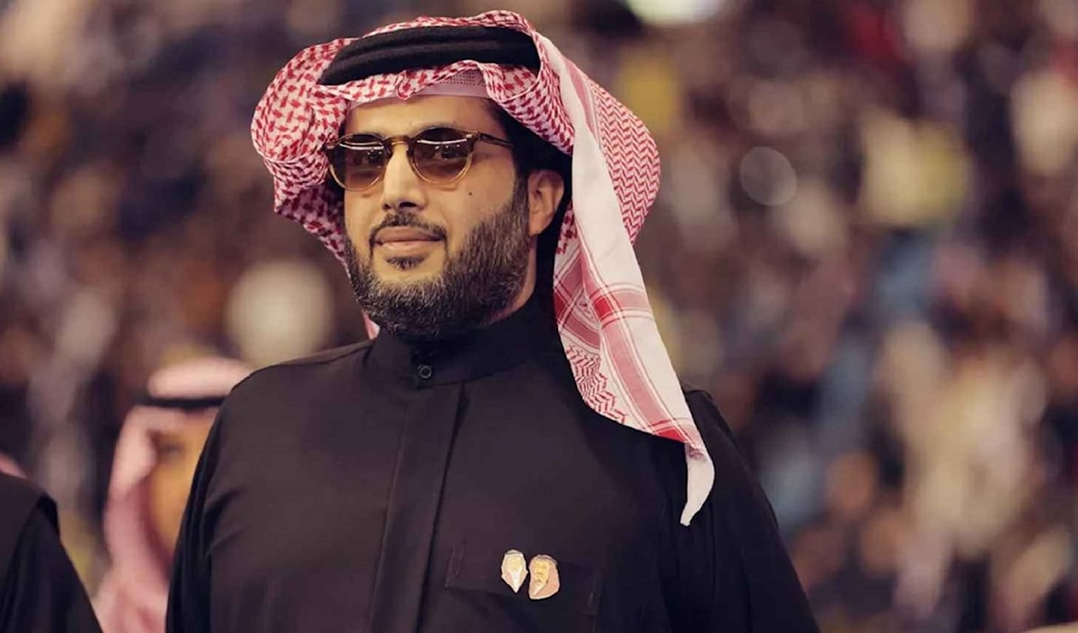 أعلن «بو ناصر» عن حزمة مشاريع فنية ستنطلق قريباً