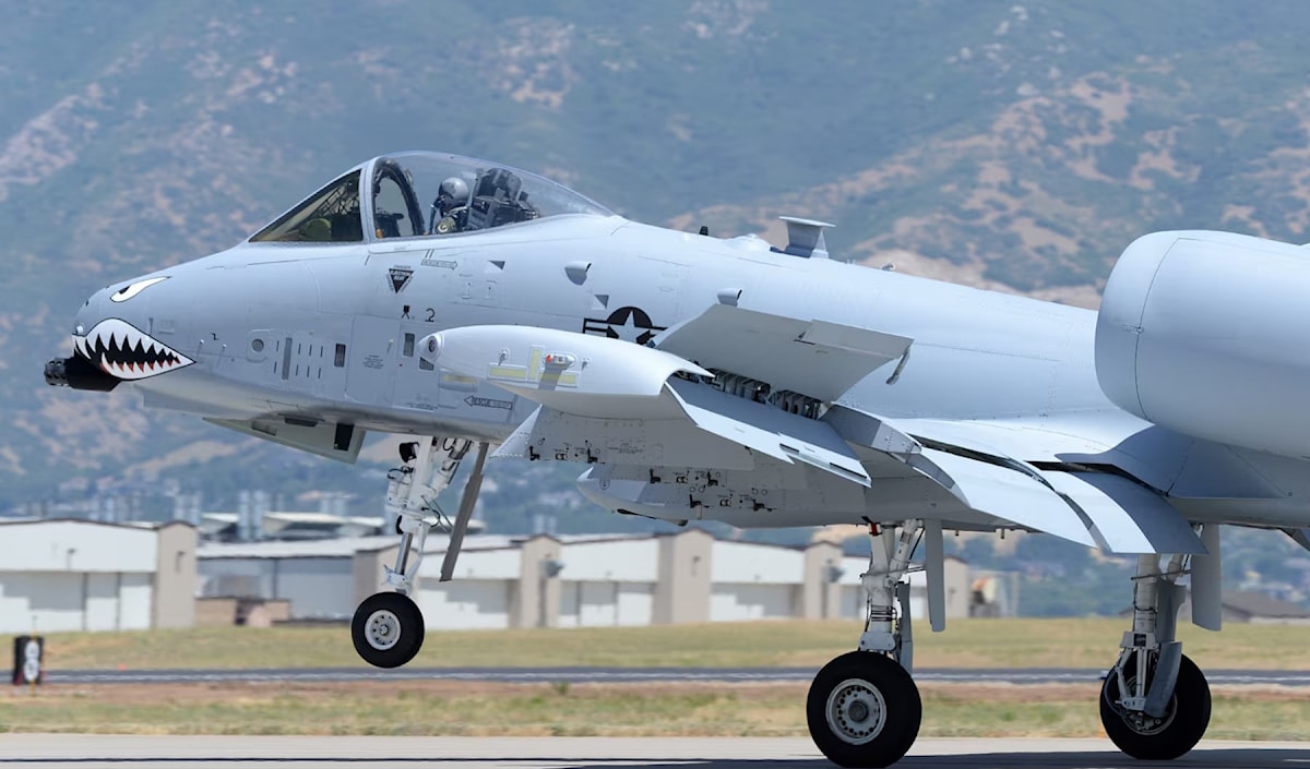 طائرة مقاتلة من نوع A-10 «وورثوغ». (من الويب)