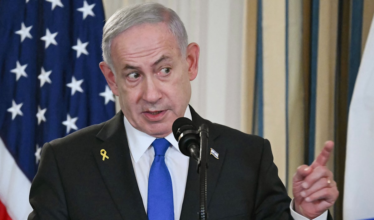 نتنياهو: إسرائيل تُقدّر دعوة رئيس الوزراء اللبناني لإخلاء بيروت من السلاح (أ ف ب)