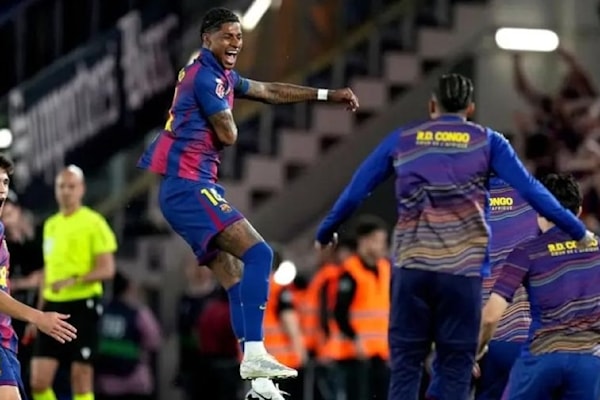 حققَ برشلونة لقب الدوري على أرضه وبين جماهيره، وهو اللقب الثاني توالياً والـ29 بالمجمل.
