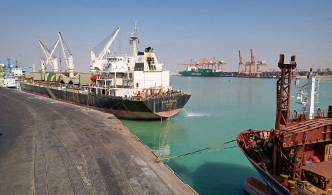 الجهات المعنية تحركت سريعاً لإعادة توزيع حركة التجارة (من الويب)