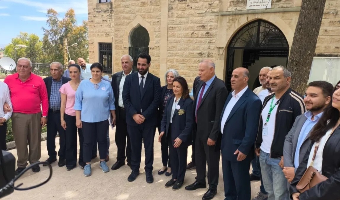 استهلت السيد الجولة بزيارة القصر البلدي في جديدة مرجعيون (من الويب)