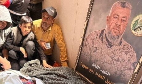 غزة تشيّع جثمان القيادي الحداد مع زوجته وابنته (من الويب)