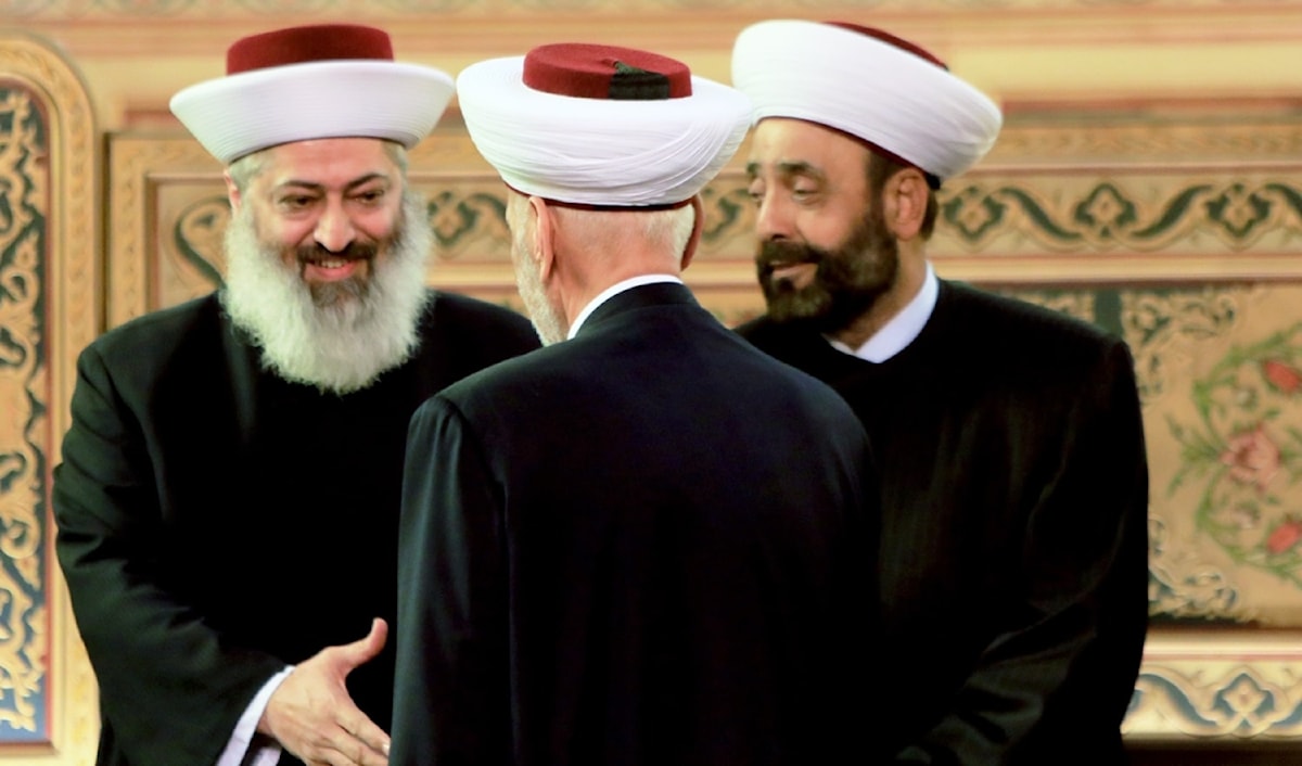 يأتي ذلك بعد أشهر من الادعاء على عريمط ونجله والحسيان بجرائم «تعكير العلاقات» مع السعودية (هيثم الموسوي)