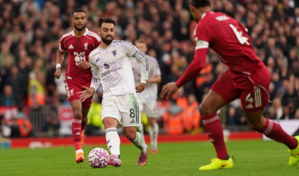 بعد الفوز ذهاباً، يتطلع مانشستر يونايتد لإكمال ثنائية الفوز في الدوري على ليفربول لأول مرة منذ موسم 2015-2016.
