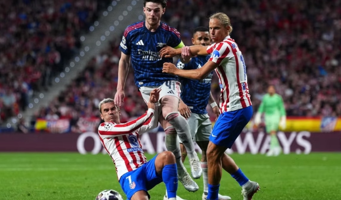 انتهى لقاء الذهاب بين الفريقَين الأسبوع الماضي بالتعادل الإيجابي (1-1) في العاصمة الإسبانية مدريد.