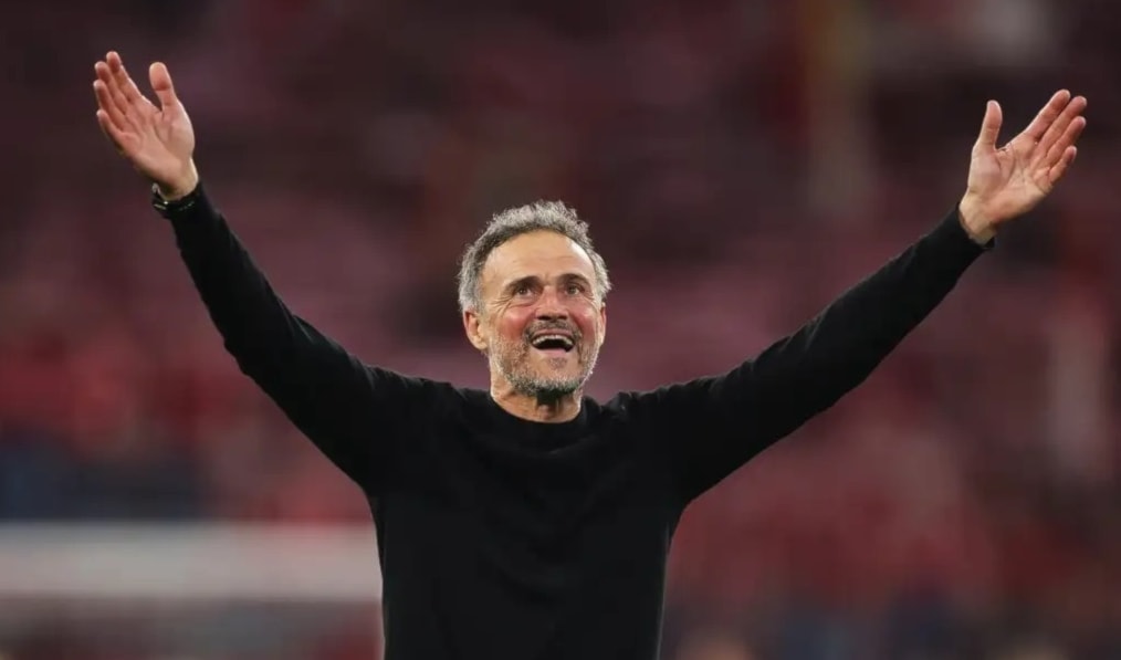 يملك إنريكي فرصة حصد لقب دوري أبطال أوروبا الثالث في مسيرته التدريبية، ما سيضعهُ ضمن قائمة أبرز المدربين في تاريخ البطولة.