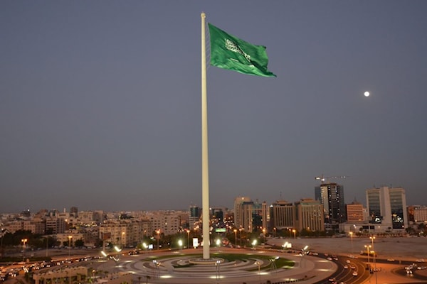 قرملي: تواصل السعودية التحذير من التقارير الإعلامية المنسوبة إلى مصادر مجهولة. (من الويب)