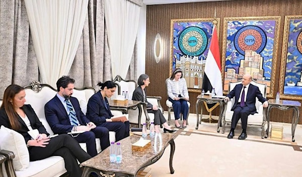 العليمي التقى في الرياض سفراء أميركا وبريطانيا وفرنسا (سبأ)