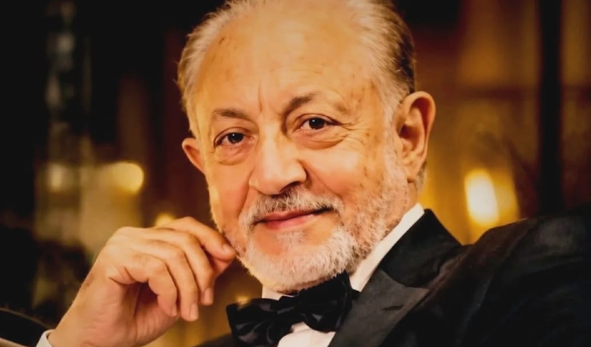 يُعدّ الفنان الراحل عبد العزيز مخيون واحداً من أبرز النجوم المخضرمين