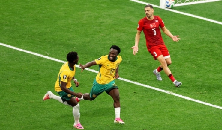 سجّلَ لأستراليا نيستوري إيرانكوندا (27) وكورنور ميتكالف (75).