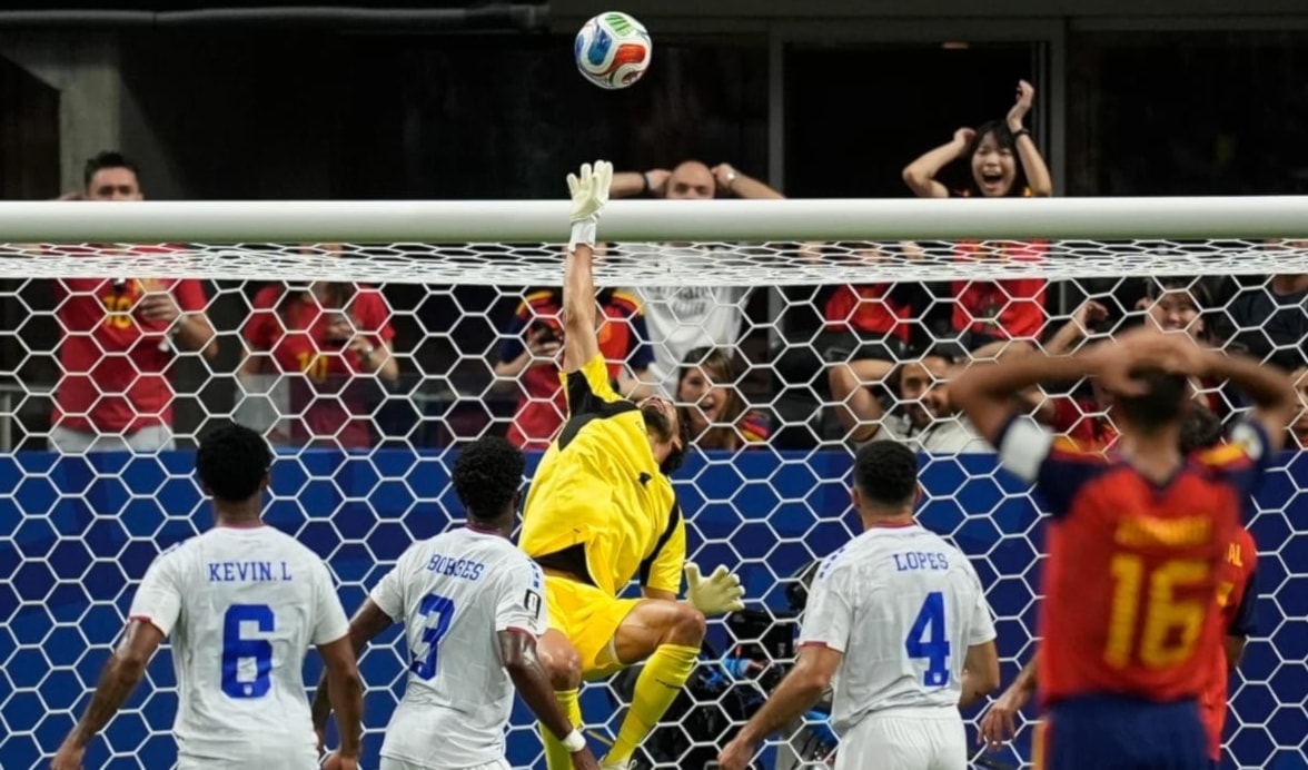 قدّمَ منتخب الرأس الأخضر أداءً قوياً عادَ عليه بنقطةٍ ثمينةٍ في مباراته الأولى في كأس العالم.