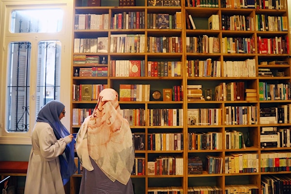 «فُلك»: مكتبة تُبحر بالكتب والحكايا