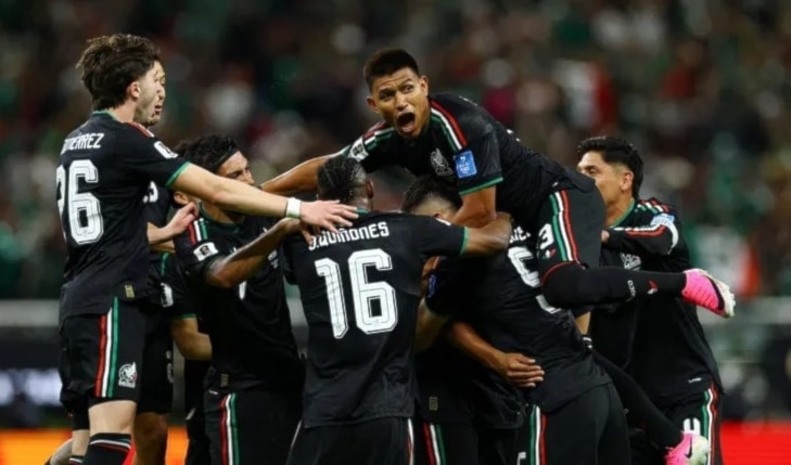 انفرد منتخب المكسيك بصدارة المجموعة الأولى برصيد 6 نقاط.