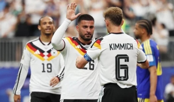 يطمح منتخب ألمانيا إلى تحقيق انتصار ثانٍ توالياً يفك به نحس دور المجموعات.