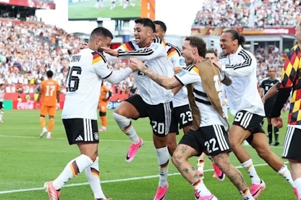سجّلَ دينيس أونداف (68 و90+4) هدفَي المنتخب الألماني.