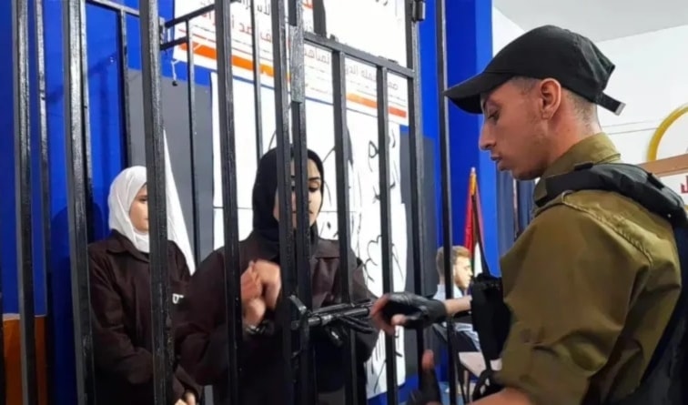 تشكل الأسيرات الثلاث جزءاً من بين 93 أسيرة يواصل الاحتلال اعتقالهن (من الويب)