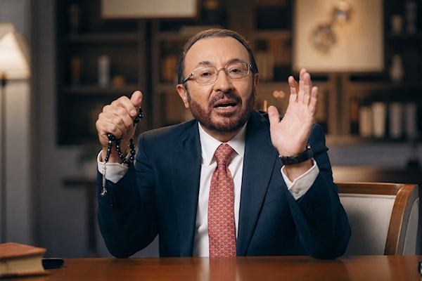 فيصل القاسم وأحمد فاخوري: «سوريا الآن» فريسة الجهل والتحريض