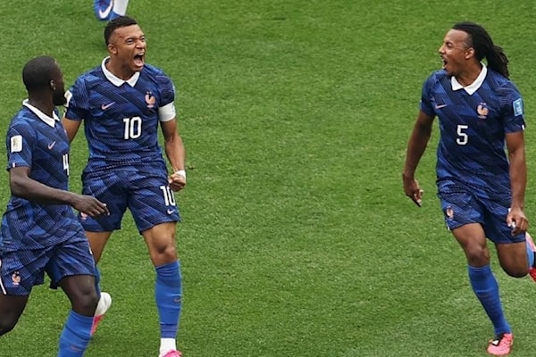 رفع المنتخب الفرنسي رصيده إلى ست نقاط في صدارة المجموعة التاسعة.