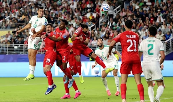 قدّم منتخب الجزائر مباراة كبيرة أمام الأردنيين ووضع قدماً في الدور 32 (ويب)
