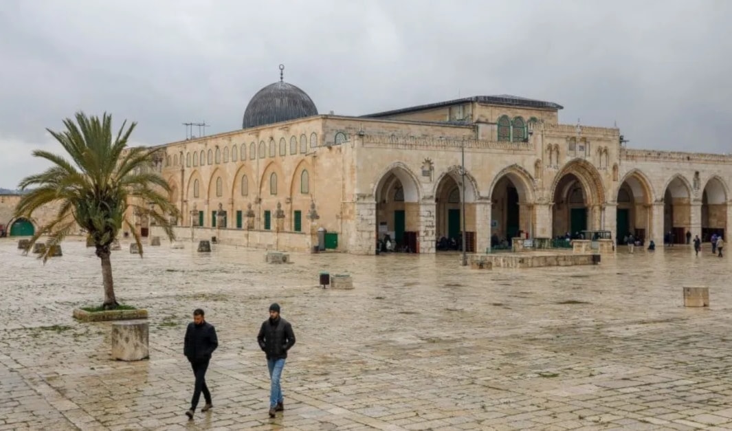 سلطات الاحتلال تنتهج سياسة ممنهجة لتقليص عدد الحراس (من الويب)