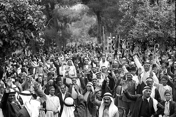 تظاهرة في قرية العناب شمال غرب القدس خلال ثورة عام 1936