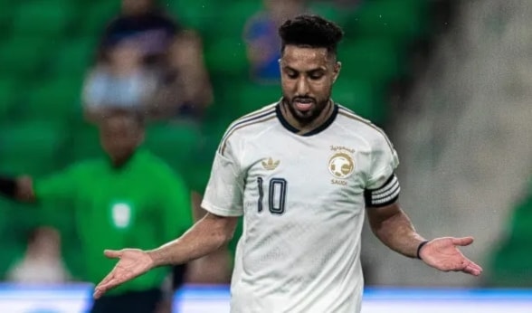 تسعى السعودية إلى تحقيق الفوز، مع انتظار تعثُّر أوروغواي أمام إسبانيا بالخسارة أو التعادل، من أجل انتزاع المركز الثاني في المجموعة الثامنة والتأهل مباشرة إلى دور الـ32.