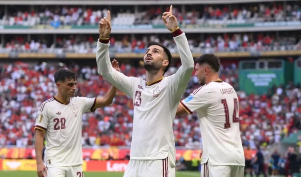 احتلَّ المنتخب الإسباني صدارة المجموعة بـ7 نقاط.
