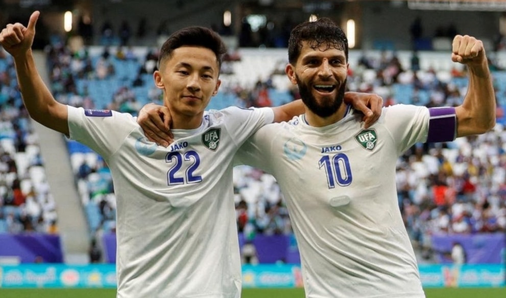 يتذيل منتخب أوزبكستان ترتيب المجموعة دون أي نقطة.