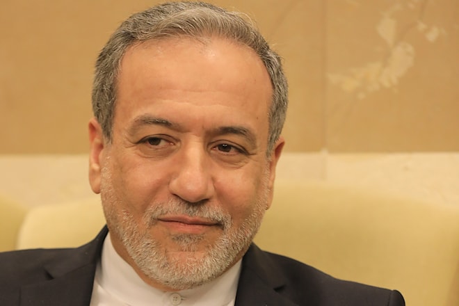 عراقجي: أطلب من الجميع عدم التدخل في إدارة مضيق هرمز. (هيثم الموسوي)