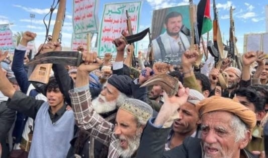 صنعاء تحذّر الرياض من مغبة تحريك القبائل (من الويب)