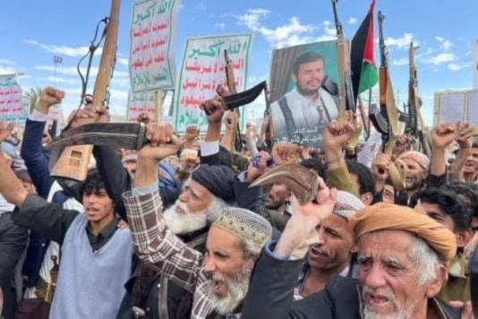 صنعاء تحذّر الرياض من مغبة تحريك القبائل (من الويب)