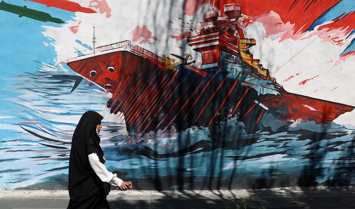 أكدت طهران أنها ستلجأ إلى «كل الوسائل المتاحة» للرد بما في ذلك استهداف مصدر أي هجمات مستقبلية (رويترز)