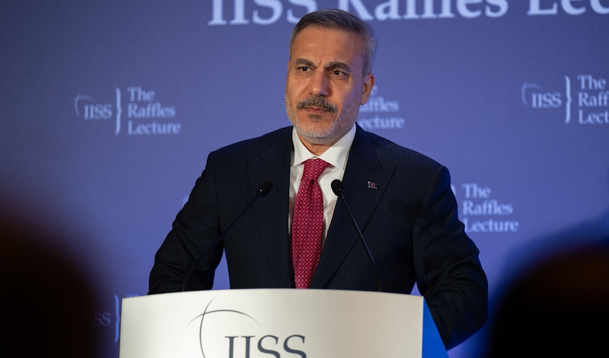 كشف فيدان عن مباحثات تجريها بلاده لإحياء ممرّ النقل الإقليمي الذي يربط تركيا بالسعودية والخليج عبر سوريا والأردن (من الويب)