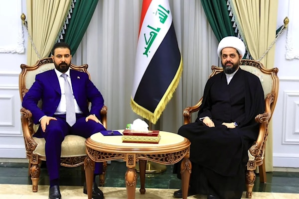 الزيدي مع الأمين العام لـ«العصائب»، قيس الخزعلي (من الويب)