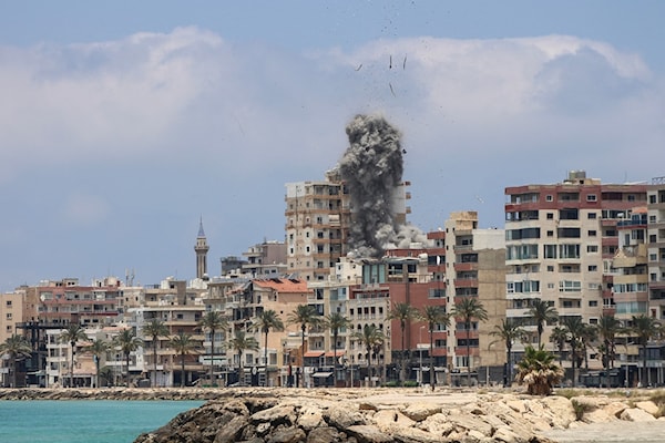 غارات إسرائيلية على صور (أ ف ب)