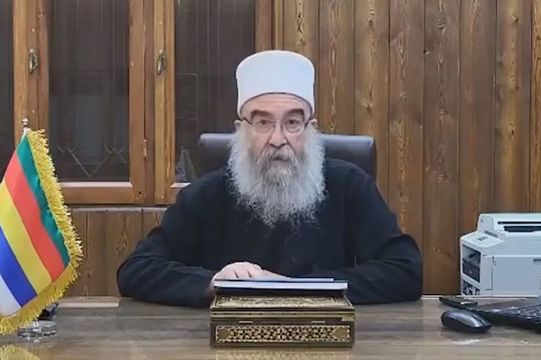 يواصل الهجري رفع سقف التصريحات المؤيّدة لإسرائيل (من الويب)
