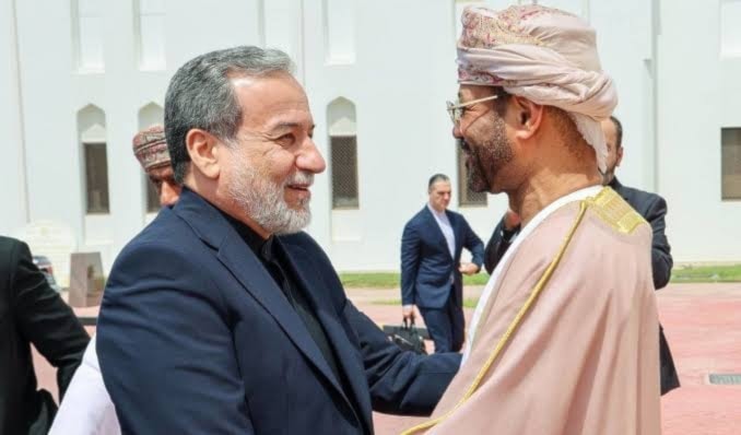 طهران فوجئت بإعلان مسقط عن مسار لعبور السفن بمحاذاة سواحل السلطنة (من الويب)