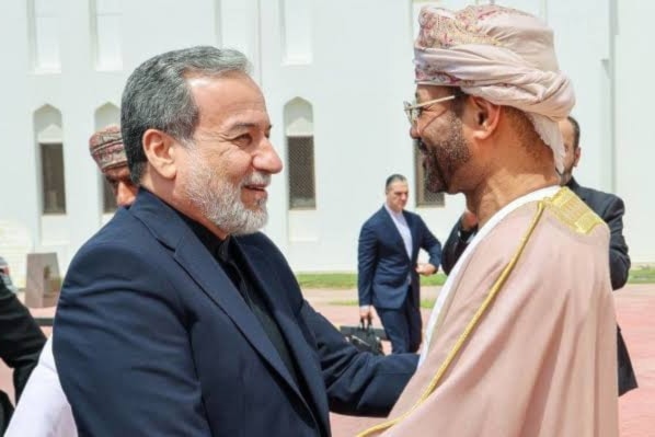 طهران فوجئت بإعلان مسقط عن مسار لعبور السفن بمحاذاة سواحل السلطنة (من الويب)