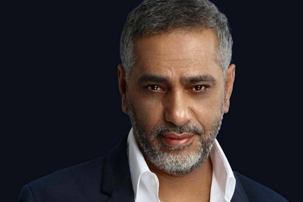 فضل شاكر... قطري؟