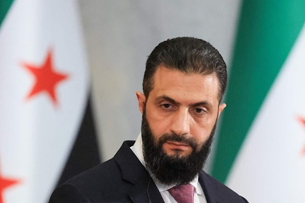 تعكس خطوة تعيين وزير الداخلية أنس خطاب مديراً لـ«مكتب الأمن القومي»، رغبة الشرع في ضمان مرجعية هذا المكتب للرئاسة (أ ف ب)