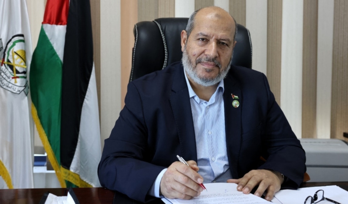 لم يحتجْ «أبو أسامة» إلى كثير من الترويج الداخلي ليحظى بثقة القاعدة الحزبية المنتخِبة (أ ف ب)