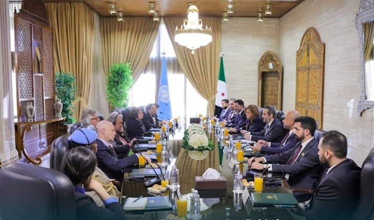 أكد الشيباني أن الحكومة تعمل على توفير الظروف المناسبة لعودة المزيد من النازحين واللاجئين (من الويب)