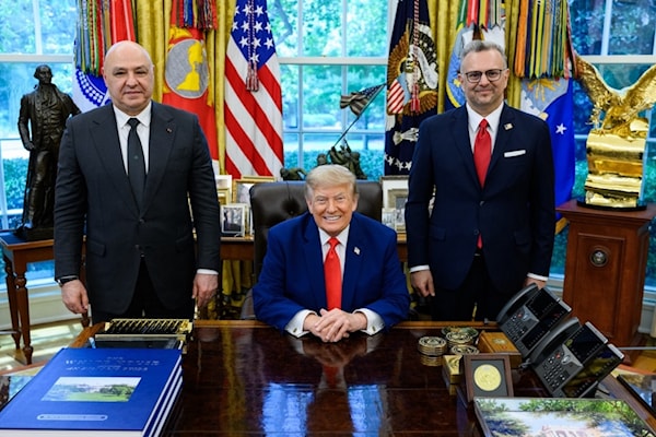 (أكس)